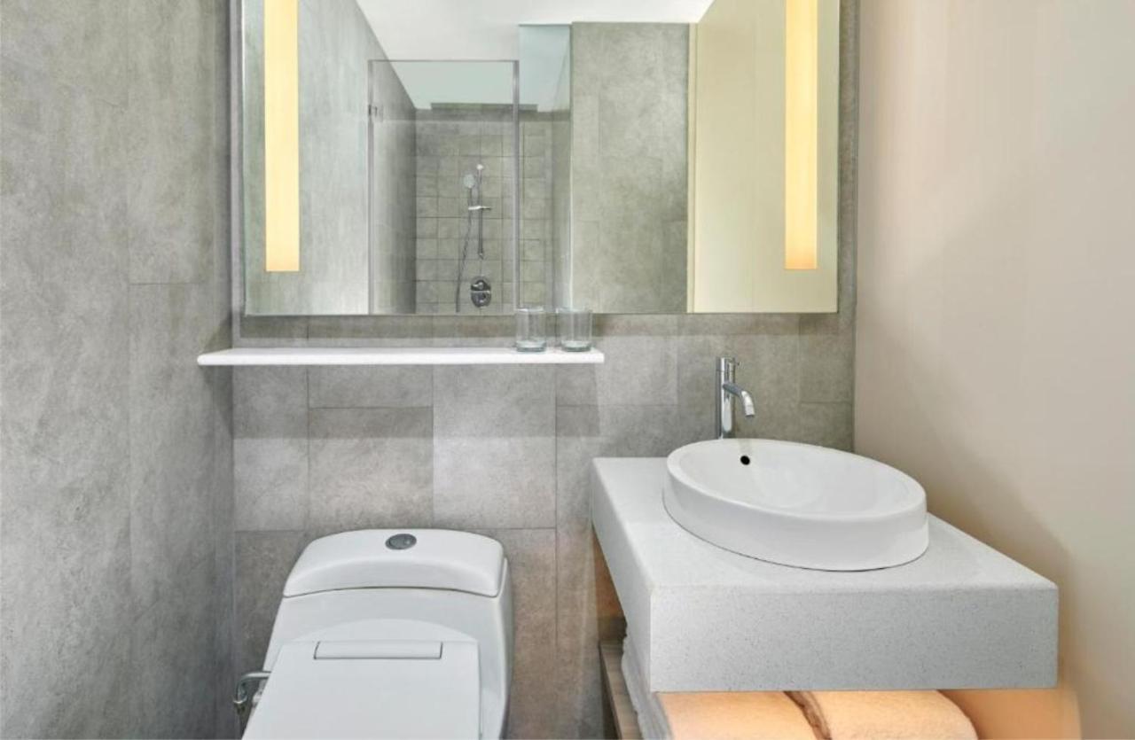 Four Points By Sheraton Surabaya, Pakuwon Indah Extérieur photo