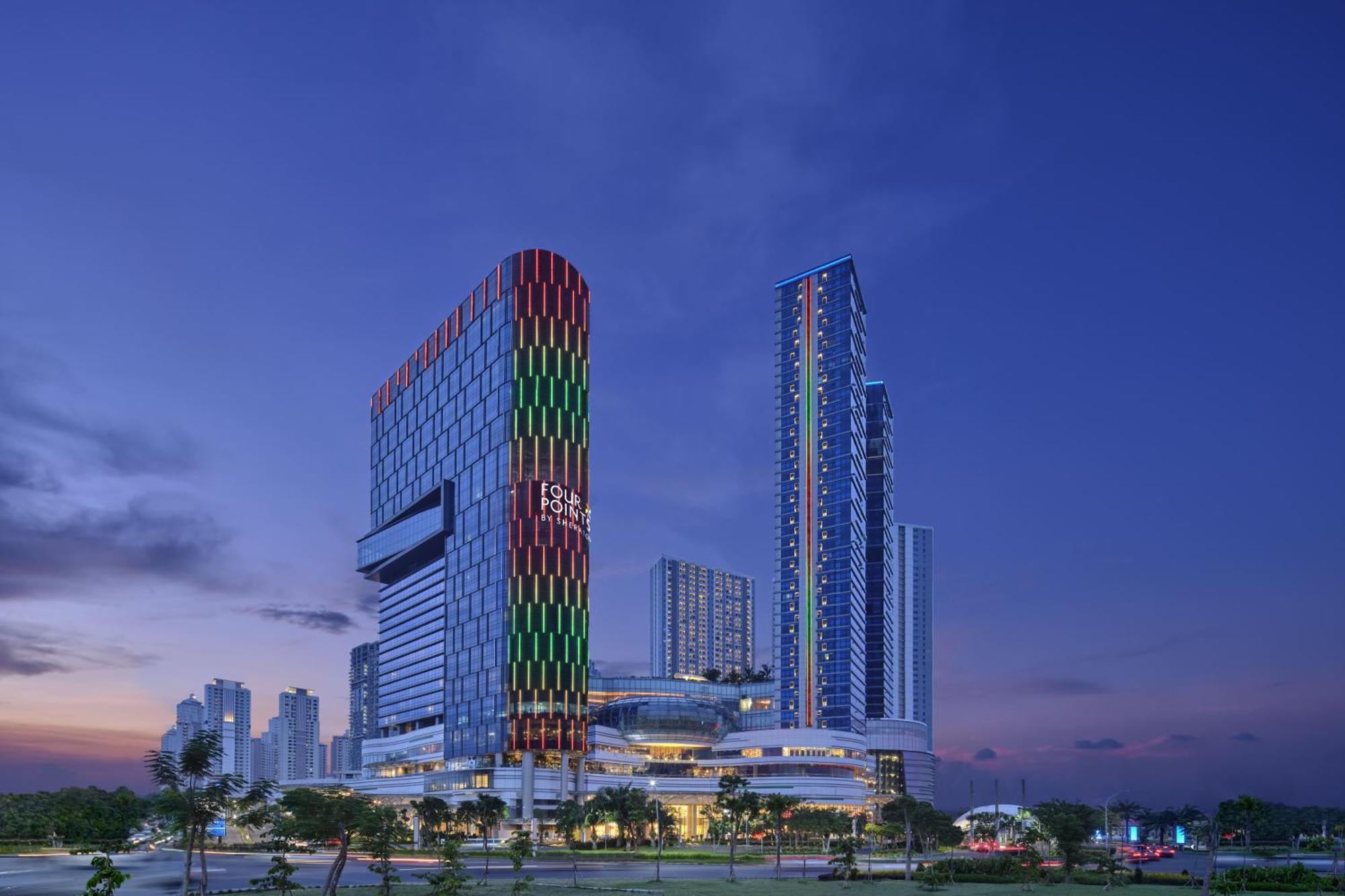Four Points By Sheraton Surabaya, Pakuwon Indah Extérieur photo